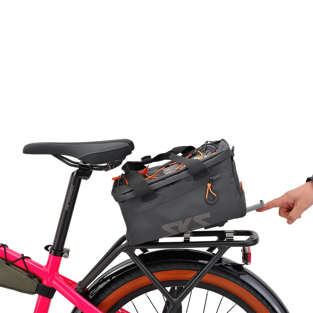 Atmose Model V ESV1 Adventure Cargo Bike mit übergroßem Camping-Rack vorne