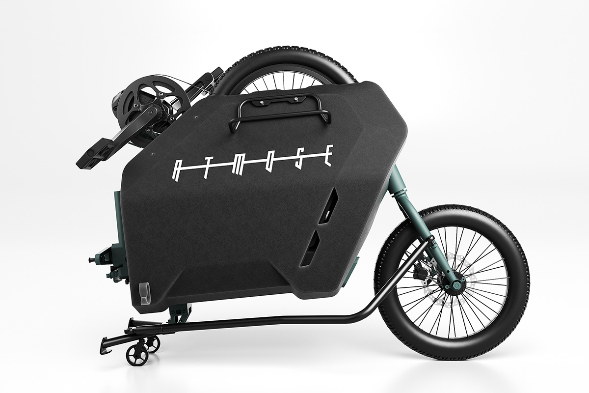 Gefaltetes Model R auf seinen Rollen